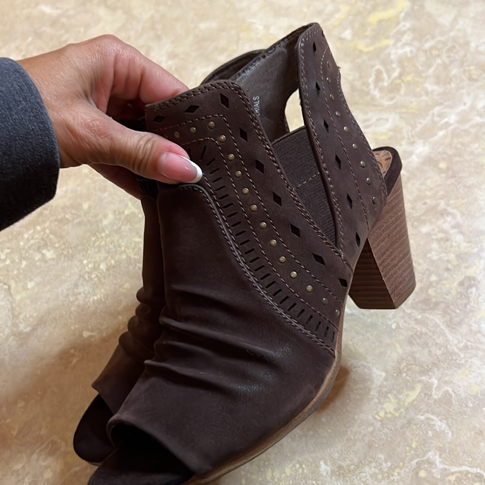 💕Women's Brown Peep-Toe Ankle Boots💕 - Picture 3 of 6